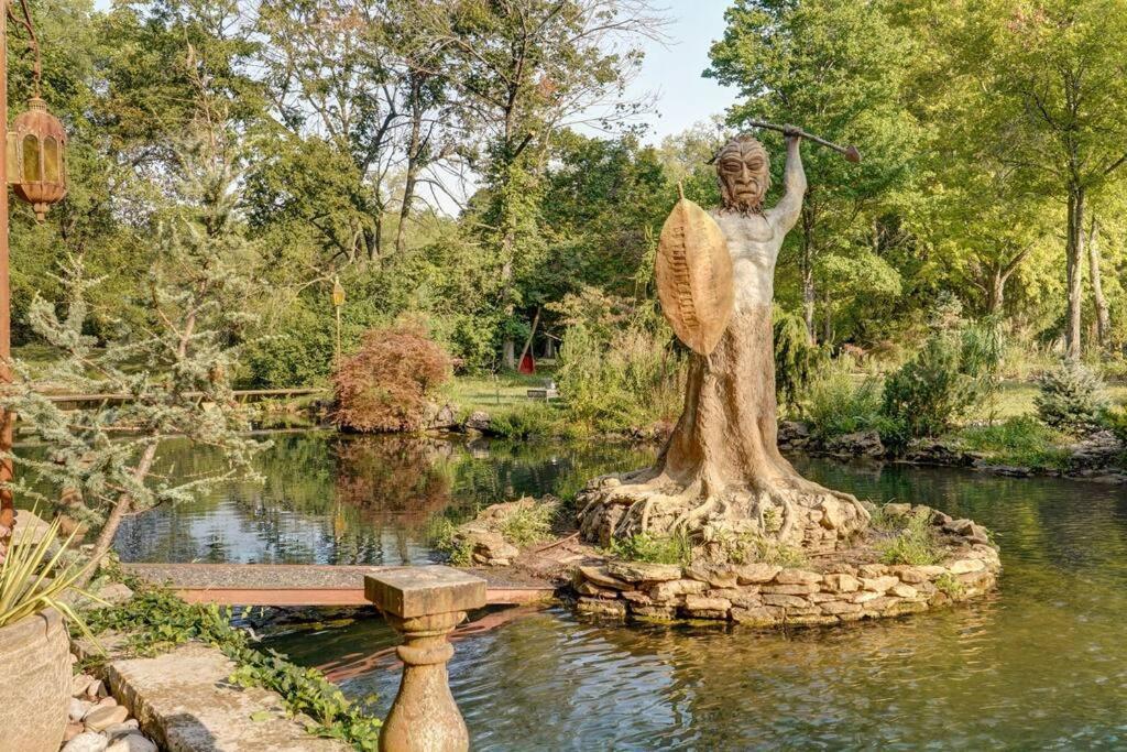 The African Queen Springfield Esterno foto